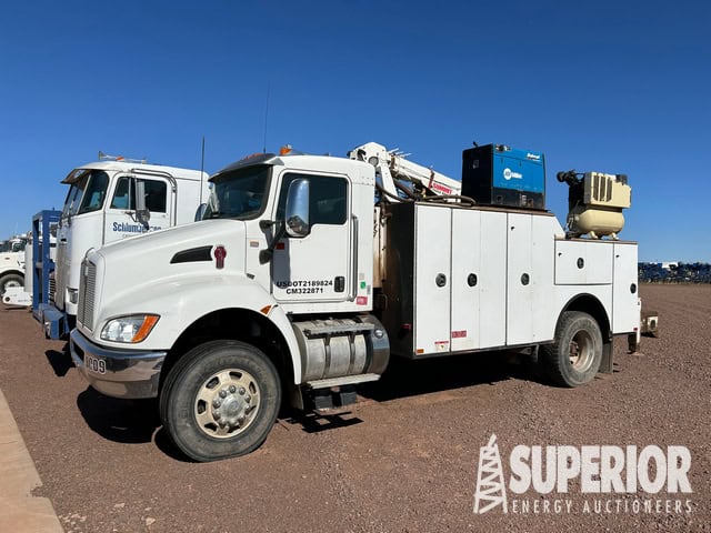 2012 KENWORTH T370 Service Truck w/ SUMMIT 10620 Crane, MILLER Bobcat 260 Welder & I.RAND Air Compressor - YD19 DY1