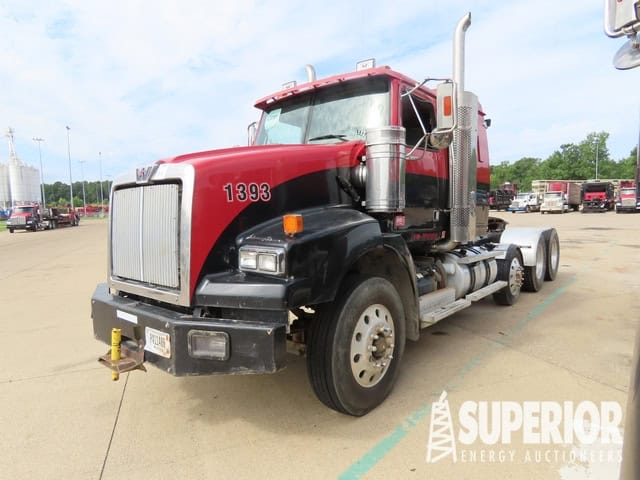 2011 WESTERN STAR 4900 Truck w/ Pusher Axle-YD7