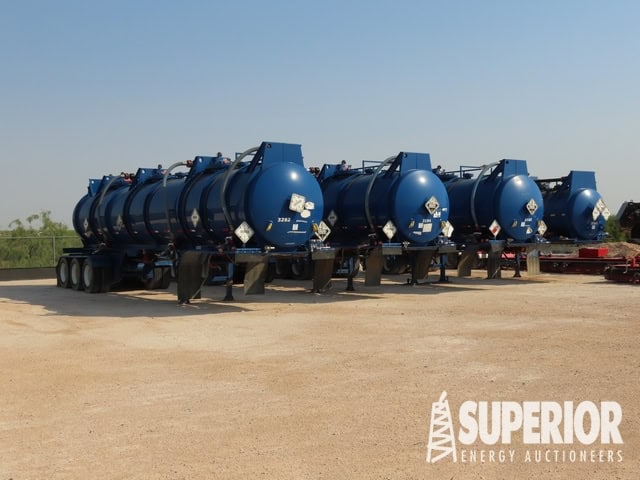 WORLEY 8,000-Gal Transport Trailers-YD5